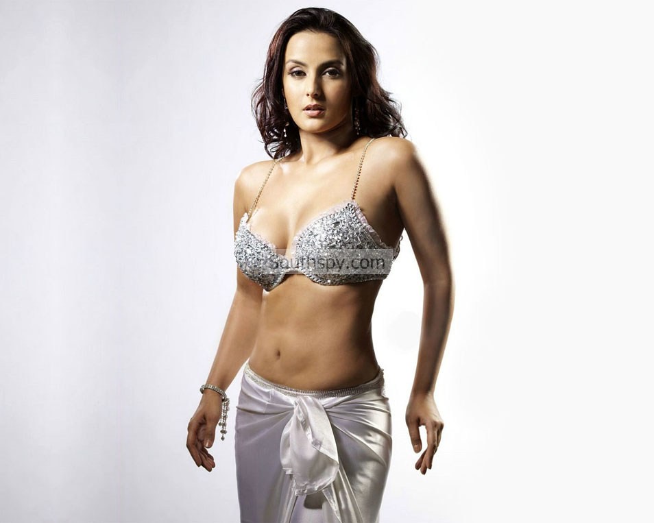Tulip Joshi  Height, Weight, Age, Stats, Wiki and More